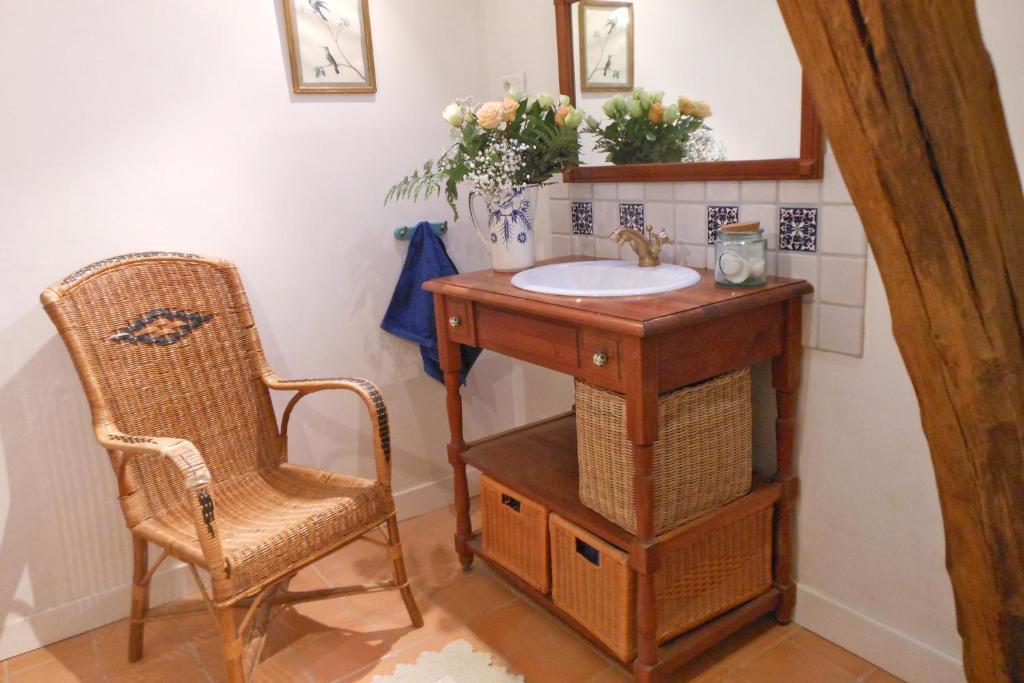 Auberge De La Tuilerie Surgy Phòng bức ảnh